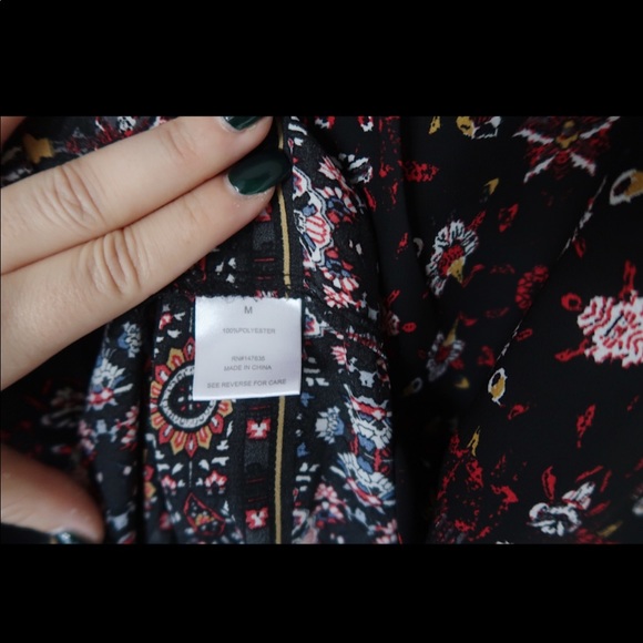 Boho Romeo&Juliet Couture bell sleeved flowy top - Picture 3 of 8